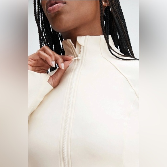 Fabletics Trinity Performance Jacket - Picture 4 of 9